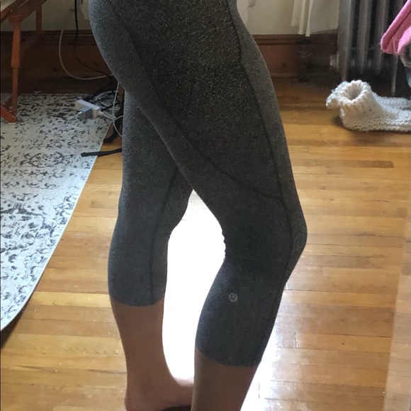 Lululemon leggings - Picture 6 of 7